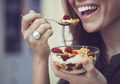 Kebiasaan Makan Banyak Karena Stres Picu Bahaya, Kenali Gejalanya dan Begini Cara Mengatasinya Moms