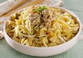 30 Menit Saja Membuat Kwetiau Goreng Manis, Cocok untuk Sarapan Praktis