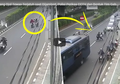 Video Viral! Penumpang Ojol Ini Tewas Terjatuh saat Dijambret di Fly Over Cempaka Putih