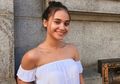 Syuting Film Asal Kau Bahagia, Aurora Ribero Coba Makan Belalang