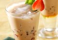 Rasanya Mustahil Minum Teh Susu Dengan Jeli Moka Ini Hanya Segelas