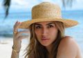 Keseksian Jessica Iskandar Saat Pakai Bikini di Pinggir Kolam Renang Jadi Sorotan, yuk Lihat Penampilannya!
