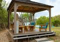 Enaknya Bersantai di Gazebo! Yuk, Kita Cari Tahu Penataannya