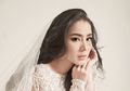 Teringat Pengorbanan Mantan Suami, Artis Cantik Ini Rujuk Kembali Setelah 8 Tahun Bercerai