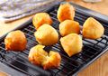 Dengan 4 Langkah Mudah, Bola Tape Goreng Ini Siap Menjadi Menu Camilan Malam yang Praktis