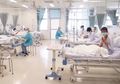 Suasana Haru Keluarga yang Jenguk 12 Anak Tim Sepak Bola Thailand