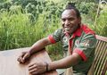 Masak Langsung di Hutan, Begini Kisah Haru Chef Chato dari Papua
