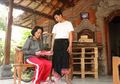 Salut! Anak dari Penjual Sandal Ini Mampu Tembus UGM, Begini Kisahnya