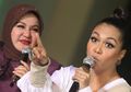 Denada Habiskan Biaya Hampir Rp 400 Juta Dalam Seminggu Untuk Pengobatan Sang Anak