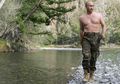 Cerita Vladimir Putin Saat Berkelana di Alam Liar Hingga Nyaris Dikepung Beruang
