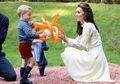 Lembut dan Keibuan, Ini 7 Potret Kate Middleton dengan 3 Buah Hatinya