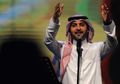 Wanita Arab Saudi Ditahan Karena Memeluk Penyanyi Pria di Panggung