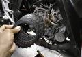 Jangan Sembarangan, 3 Kebiasaan yang Bikin Kopling Motor Cepet Abis