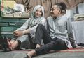 Jarang Terekspos, Abdur Arsyad dan Istri Kerap Menulis Puisi Romantis