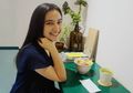 Lulus Sarjana Psikologi, Intip Potret Cantik Rachel Amanda dalam Balutan Kebaya Saat Wisuda