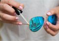 Deretan Makeup Hacks Moms Wajib Tahu, Bisa Bersihkan Noda Pakaian!