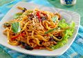 Sajikan Mi Gepeng Asam Pedas untuk Menu Sarapan Nikmat dan Lengkap dalam Satu Piring