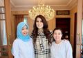 Telah Lama Bekerja Sama, Wanita Ini Ungkap Sosok Asli Olla Ramlan