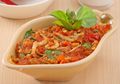 Penyuka Sambal Harus Coba Buat Sambal Terasi Kemangi Yang Nikmat Ini