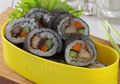Si Kecil Pasti Bangga Kalau Dibekali Sushi Ikan Bumbu Oriental yang Mudah Dibuat Ini
