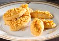 Bukan Hanya Pas Lebaran Saja, Cornflake Cheese Cookies Juga Bisa Jadi Camilan Favorit Sore Nanti