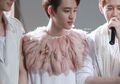 15 Stage Outfit Seleb Kpop yang Bikin Geleng-Geleng Kepala. Setuju?