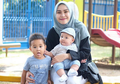 Zaskia Mecca Ajarkan Anak Duduk Sejak Usia 4 Bulan, Bolehkah Dilakukan?
