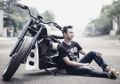 Pakai Batik, Intip Gaya Kece Raffi Ahmad Saat Jadi MC Pra Show Pembukaan Asian Para Games 2018