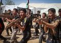 Kamp Musim Panas Remaja ala Hamas: Latihan Menembak Hingga Ayunkan Badan di Atas Api