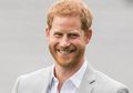 Pangeran Harry Tertangkap Basah Mencuri Makanan di Acara Peluncuran Buku Resep Meghan Markle!