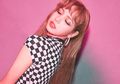 Orang Ini Bisa Ketemu Lisa BLACKPINK Tanpa Syarat & Ketentuan Berlaku!