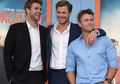 Sibling Goal! Ini 4 Potret Keakraban Seleb Hollywood dengan Saudaranya