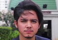 5 Seleb Cowok Indonesia Ini Keturunan Timur Tengah. Favorit!