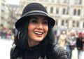 Rayakan 17-an, Ini Gaya Keren Yuni Shara Saat Ketemu Kepala Sekolah, Ada Acara Apa?
