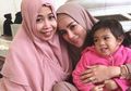 Olla Ramlan Unggah Foto Bareng Pengasuh Anak yang Berulang Tahun, Banjir Pujian!