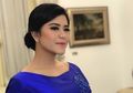 Peringati Detik Proklamasi, Kahiyang Ayu Berkebaya Curi Perhatian!