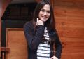 Bukan Cuma Nyanyi, Sheryl Sheinafia Juga Jago Bawa Kelereng Pake Sendok Sampai Ban Traktor, Kuat Banget!