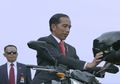 VIDEO : Iring-Iringan Rombongan Presiden Joko Widodo Menuju Pembukaan Asian Games 2018