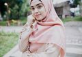 Yuk Tiru Fashion Hijab Long Dress untuk Idul Adha Ala Vebby Palwinta!