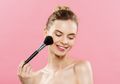 Inilah 4 Tips Aplikasikan Makeup Untuk Kulit Berminyak Agar Tahan Lama