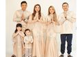 Dari Anang Hingga Ayu Tingting, Ini Deretan Keluarga Artis dengan Busana Muslim saat Iduladha