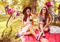 5 Model Kacamata Kekinian yang Bisa Bikin Penampilan Makin Trendi!