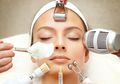Sebenarnya, Perlu Enggak Facial Wajah ke Salon? Ini Jawabannya Girls!