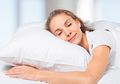 3 Kebiasaan Malam Hari ini Bisa Bantu Kita Tidur Nyenyak, Coba deh!