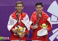 Meski Tak Raih Emas, Fajar dan Rian Tetap Penuhi Nazar Ke Orangtuanya