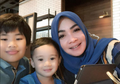 Rieta Amilia Bagikan Foto Bayi Kedua Cucu dan Anaknya, Warganet Ributkan Hal Ini