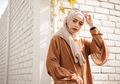 Intip 8 Inspirasi Hijab Hitam ala Erlinda Yuliana Biar Lebih Colorful!