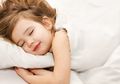 Buah Hati Susah Tidur di Malam Hari? 3 Cara Ini Bikin Anak Pulas