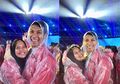 Pasangan Atlet Voli Ini Pelukan di Penutupan Asian Games 2018, Fotonya Ada yang Janggal?