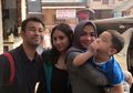 Cuma Makan Di Pinggir Jalan, Harga Celana Ibu Nagita Slavina Buat Warganet Melongo!